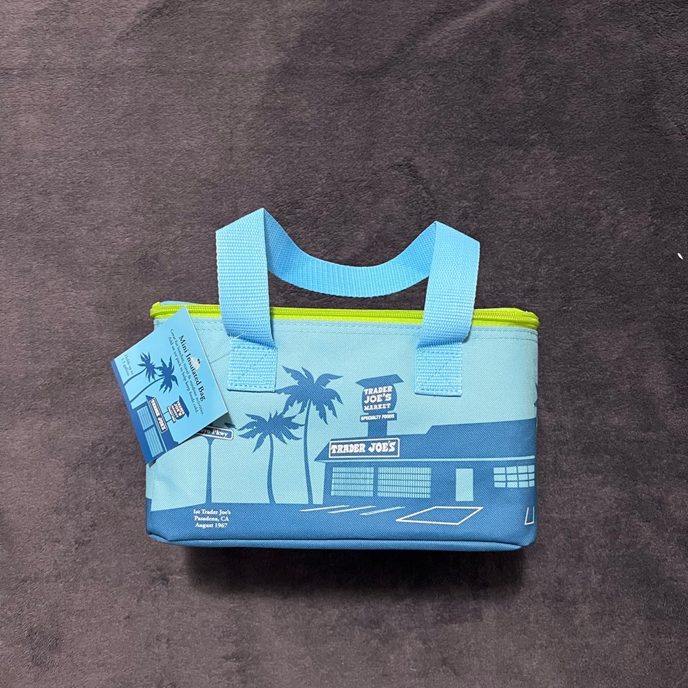 NWT Sets of 2-Trader Joe's Insulated Lunch Bags - Coral and Blue - Picture 7 of 9